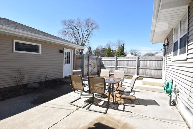 403 Beech STREET, Grafton, WI 53024