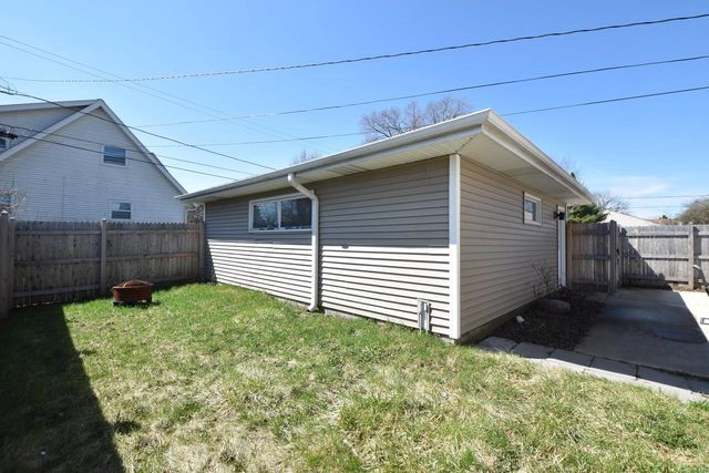 403 Beech STREET, Grafton, WI 53024