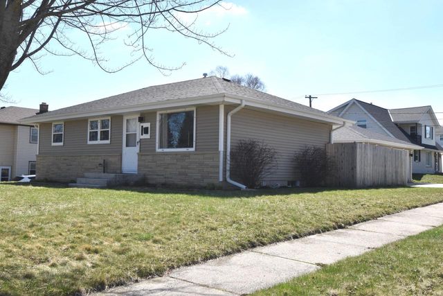 403 Beech STREET, Grafton, WI 53024