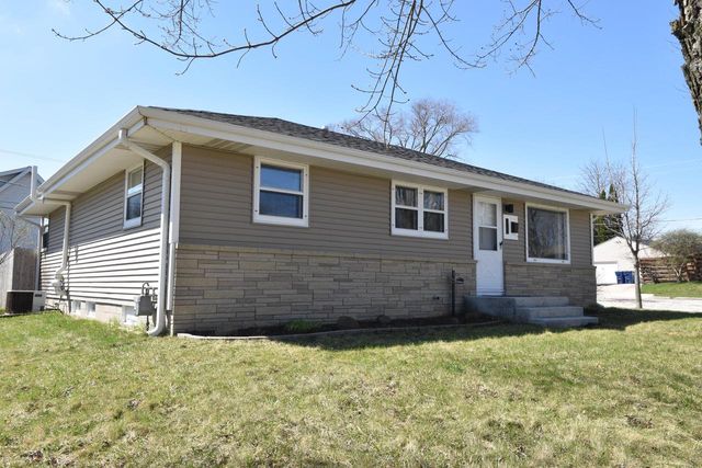403 Beech STREET, Grafton, WI 53024