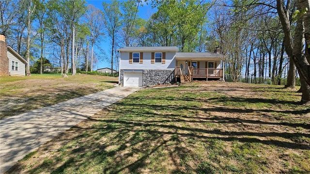 636 Hardy Way, Hiram, GA 30141