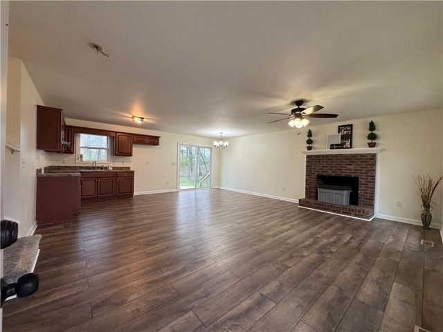 636 Hardy Way, Hiram, GA 30141