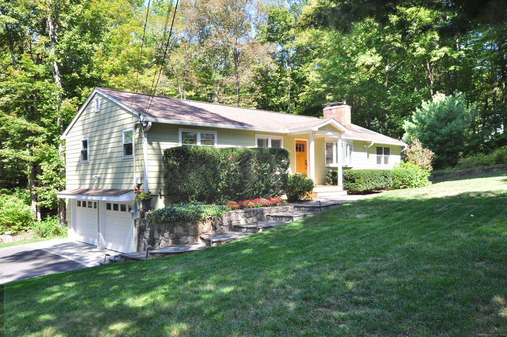 795 Old Waterbury Road, Southbury, CT 06488