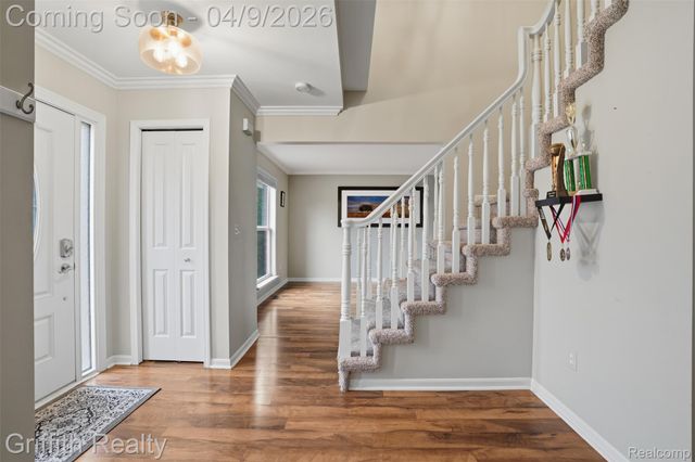 938 Meadowbrook Court, Milford Village, MI 48381