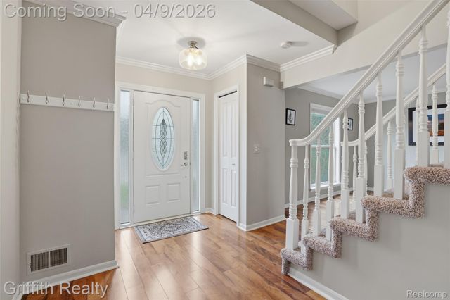 938 Meadowbrook Court, Milford Village, MI 48381