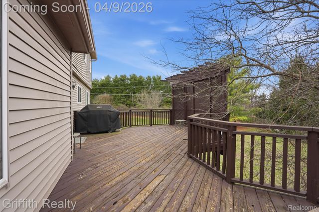 938 Meadowbrook Court, Milford Village, MI 48381