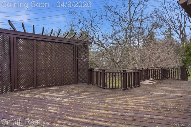 938 Meadowbrook Court, Milford Village, MI 48381