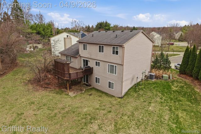 938 Meadowbrook Court, Milford Village, MI 48381