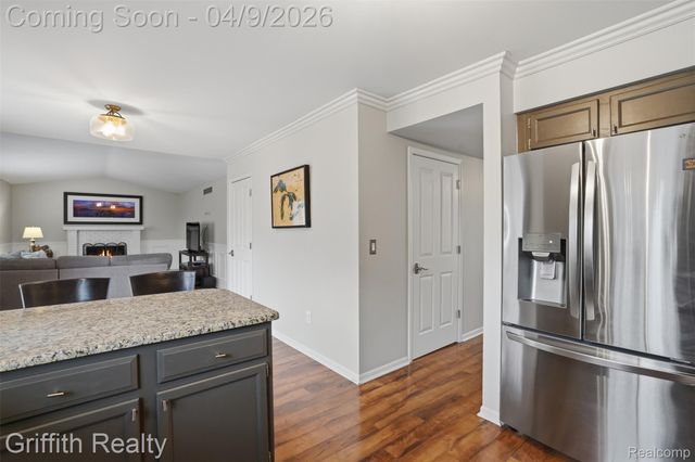 938 Meadowbrook Court, Milford Village, MI 48381