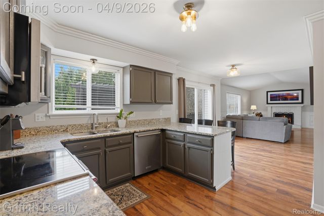 938 Meadowbrook Court, Milford Village, MI 48381