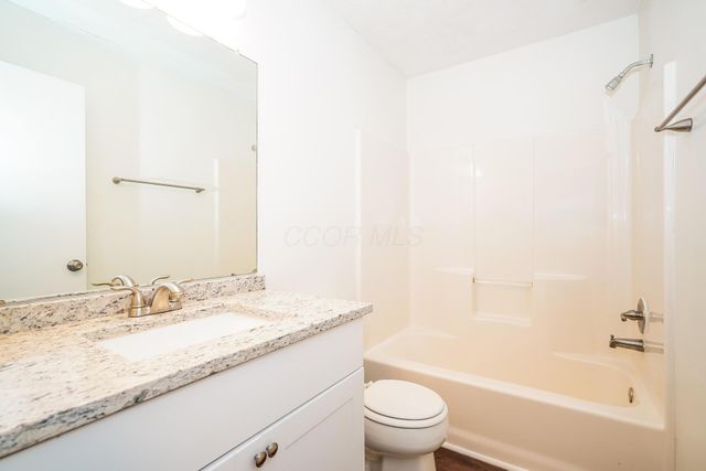 3462 Makady Court, Canal Winchester, OH 43110