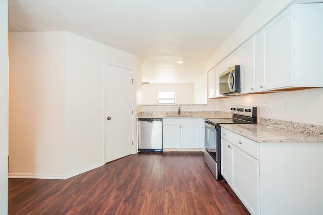3462 Makady Court, Canal Winchester, OH 43110