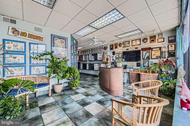 208 N CRAIN HWY, Glen Burnie, MD 21061