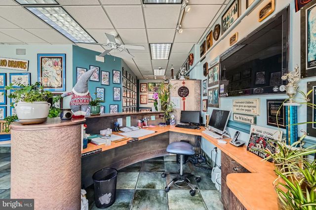 208 N CRAIN HWY, Glen Burnie, MD 21061