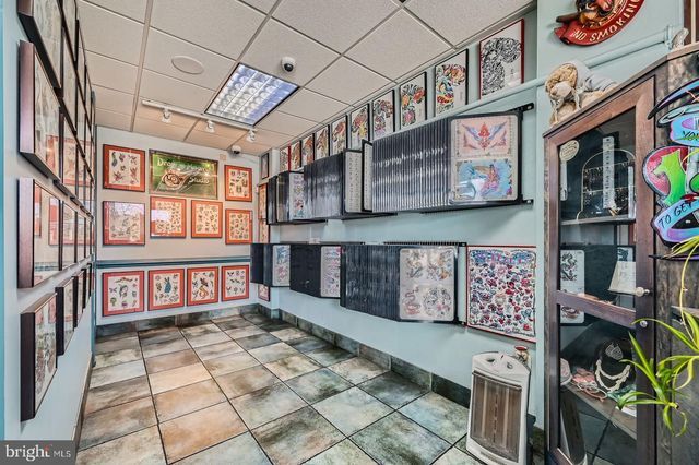 208 N CRAIN HWY, Glen Burnie, MD 21061