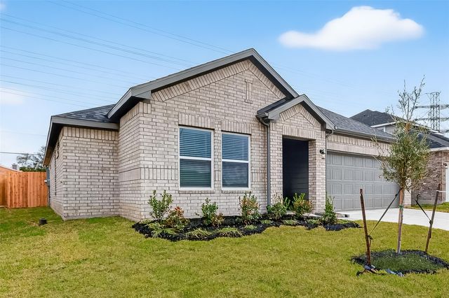 3314 Rolling River Drive, Baytown, TX 77521