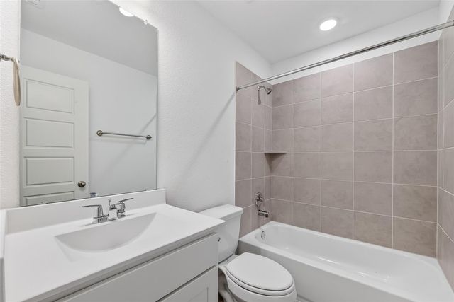 3314 Rolling River Drive, Baytown, TX 77521