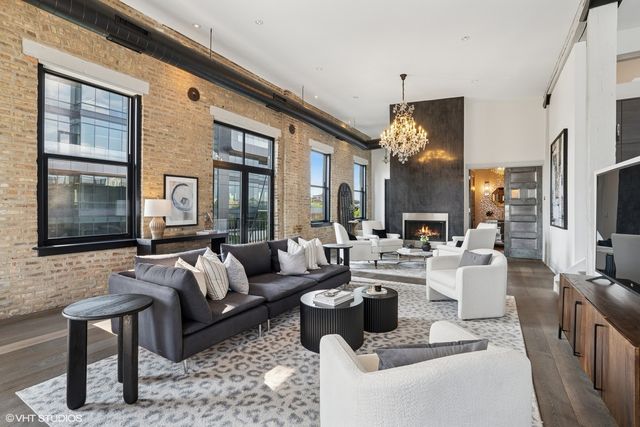 401 N Aberdeen Street 4S, Chicago, IL 60642