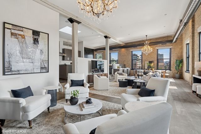 401 N Aberdeen Street 4S, Chicago, IL 60642