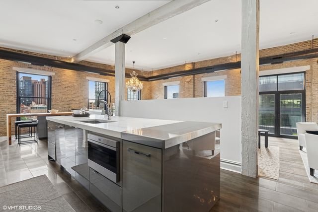 401 N Aberdeen Street 4S, Chicago, IL 60642