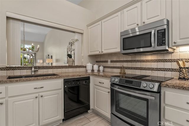 28825 Paseo Campana, Mission Viejo, CA 92692