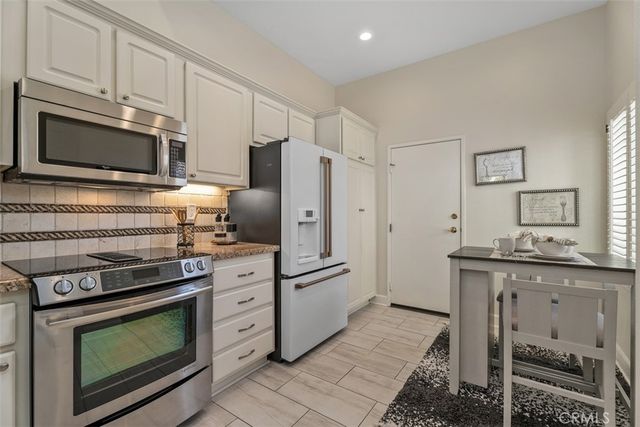 28825 Paseo Campana, Mission Viejo, CA 92692