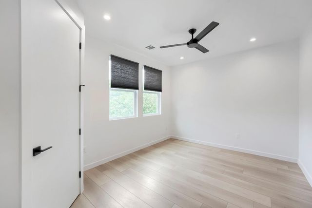4805 Sara DR, Austin, TX 78721