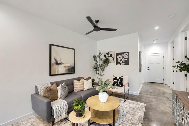4805 Sara DR, Austin, TX 78721