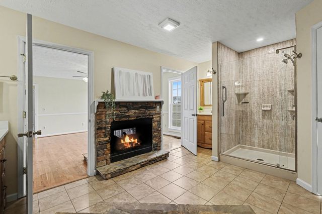 863 Rock Springs Rd, Castalian Springs, TN 37031