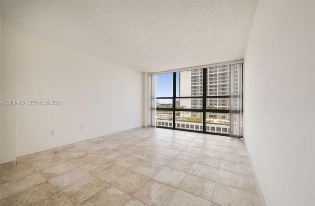600 NE 36th St 1109, Miami, FL 33137