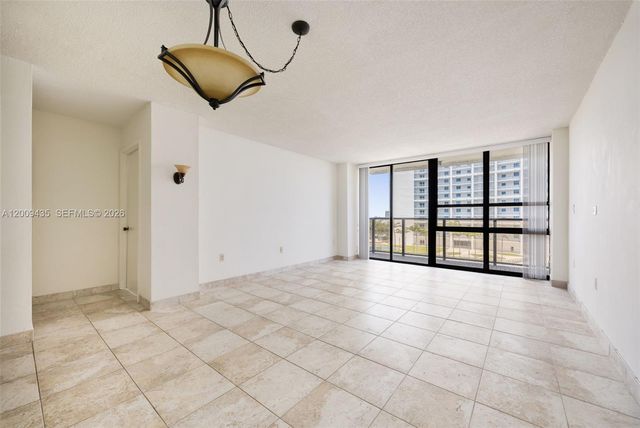 600 NE 36th St 1109, Miami, FL 33137