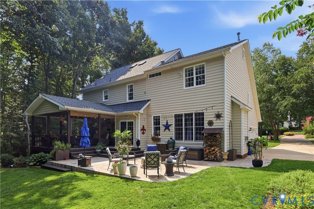 8024 Hampton Meadows Ln, Chesterfield, VA 23832