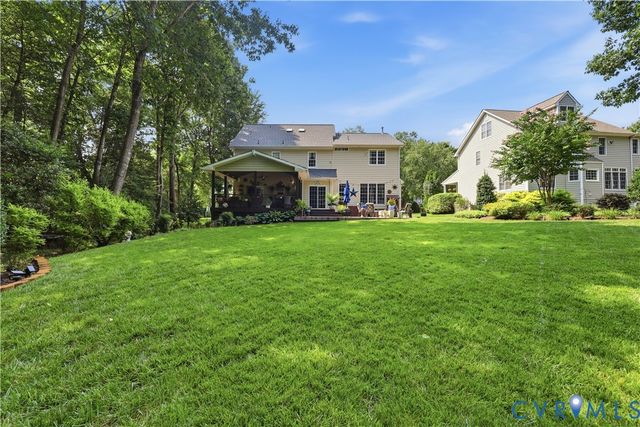 8024 Hampton Meadows Ln, Chesterfield, VA 23832