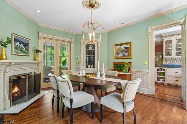 137 Hobart Ave, Millburn Twp., NJ 07078