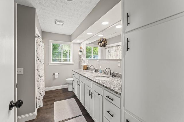 2805 Cottonwood Drive, Springfield, OH 45504