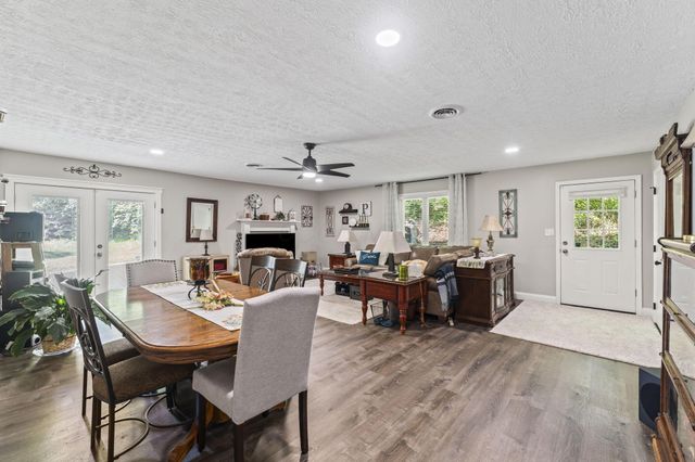 2805 Cottonwood Drive, Springfield, OH 45504