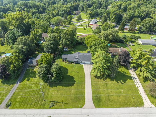 2805 Cottonwood Drive, Springfield, OH 45504