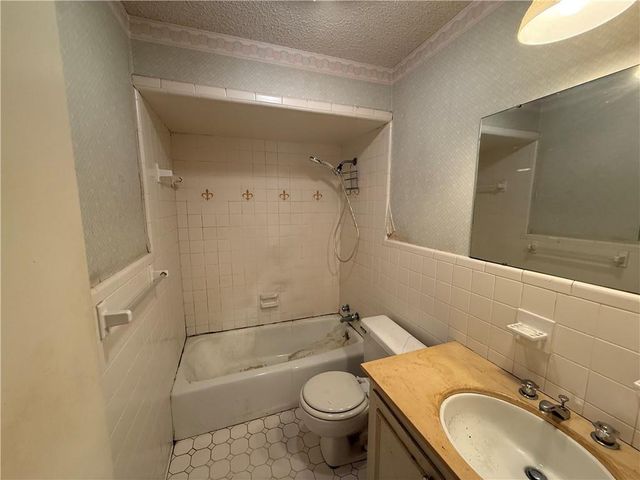 3754 Claridge N Road, Mobile, AL 36608