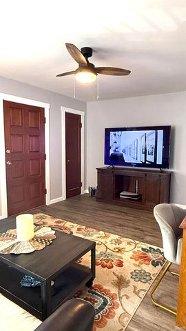 1801 Hercules Avenue, Evansville, IN 47711