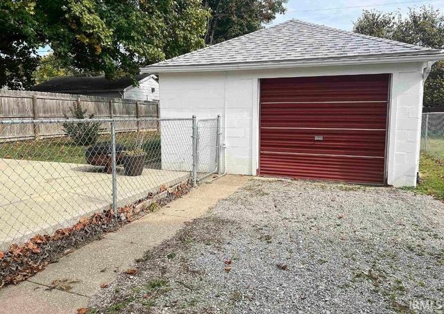 1801 Hercules Avenue, Evansville, IN 47711