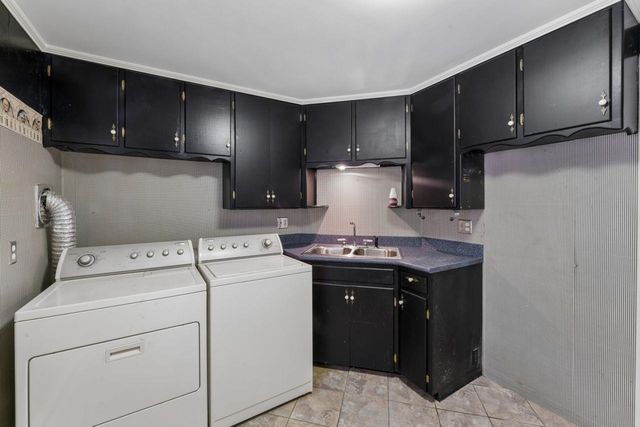 9044 S Saginaw Street, Grand Blanc Twp, MI 48439