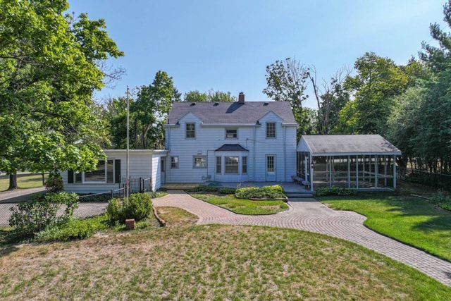 9044 S Saginaw Street, Grand Blanc Twp, MI 48439