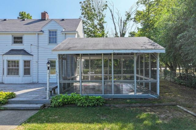 9044 S Saginaw Street, Grand Blanc Twp, MI 48439