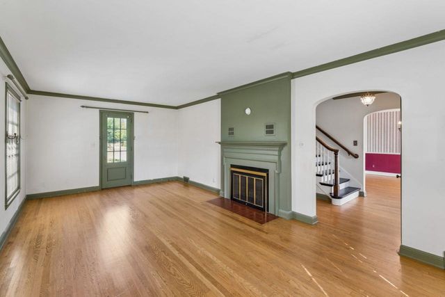 9044 S Saginaw Street, Grand Blanc Twp, MI 48439