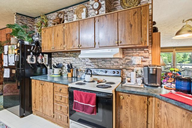 126 Airport Road, Wagener, SC 29164