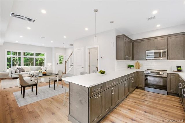 125 Vail Avenue A, Peekskill, NY 10566