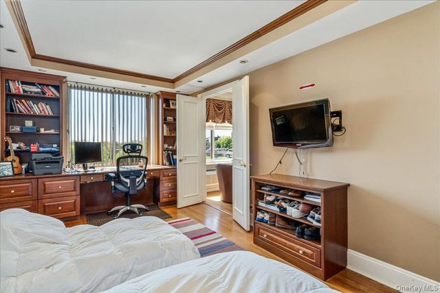 111 Cherry Valley Avenue 517, Garden City, NY 11530