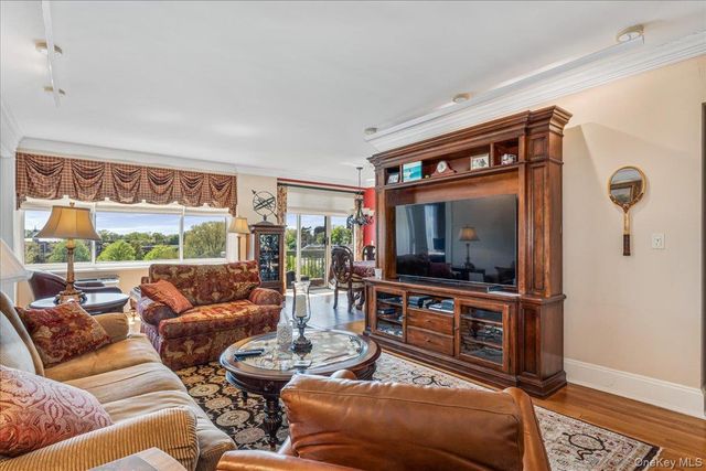 111 Cherry Valley Avenue 517, Garden City, NY 11530
