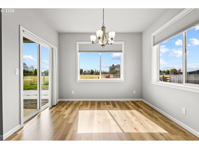 4722 ROYAL Dr, Albany, OR 97321