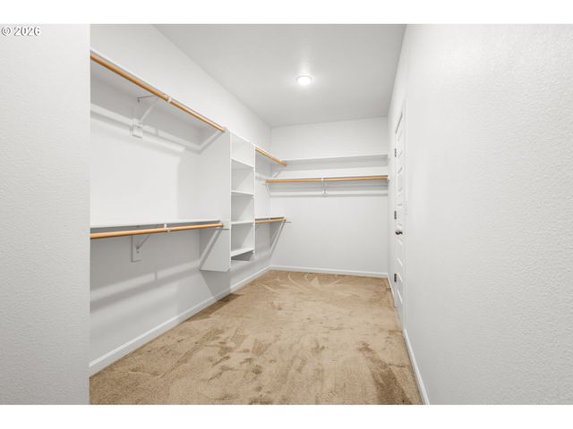 4722 ROYAL Dr, Albany, OR 97321